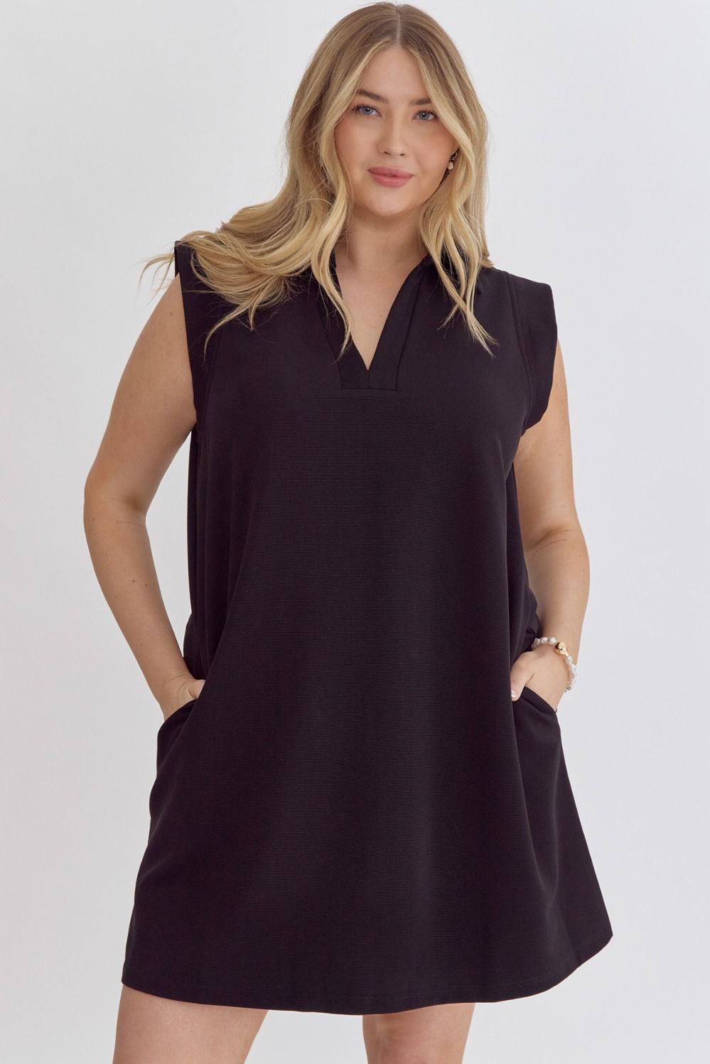 Black Sleeveless Dress