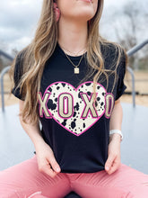 Load image into Gallery viewer, Xoxo tshirt
