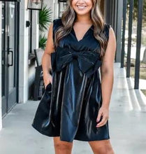 Load image into Gallery viewer, Black Bow Dress
